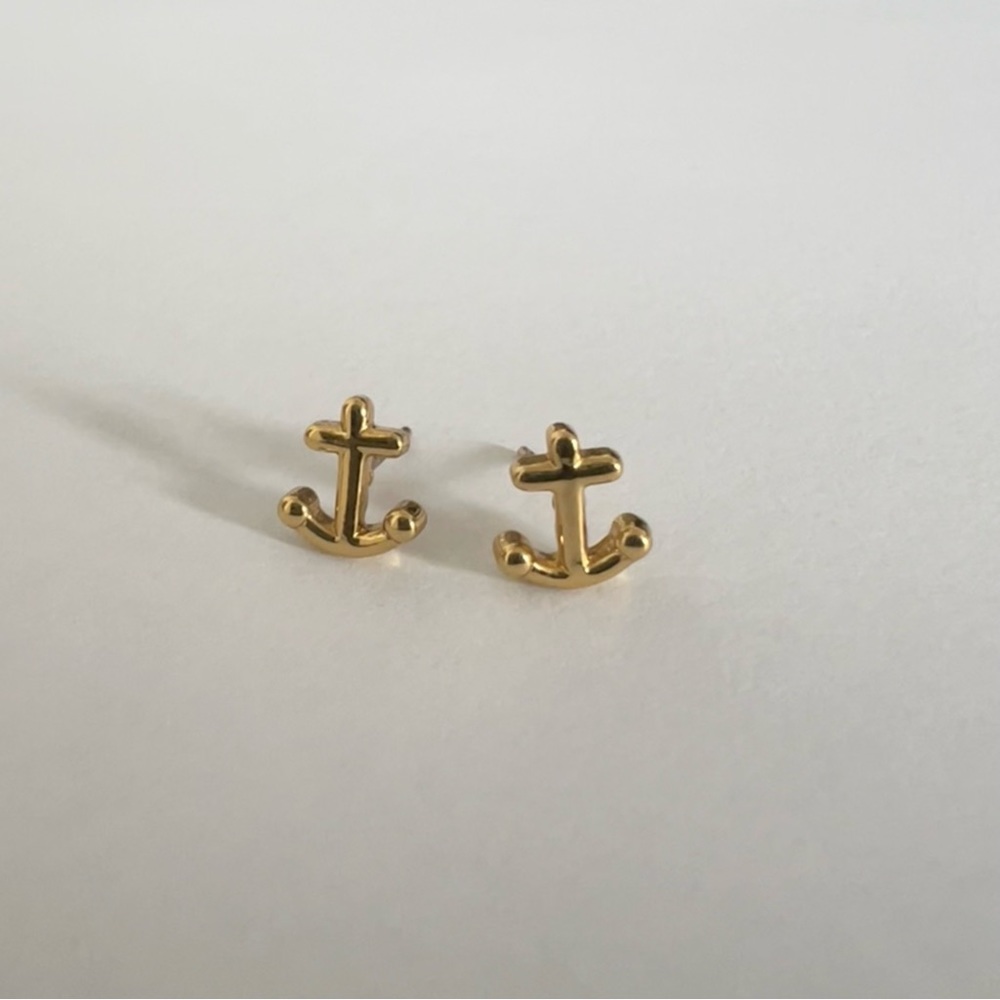 Gold Anchor Stud Earrings
